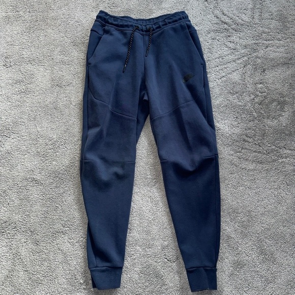 nike tech - Picture 7 of 9